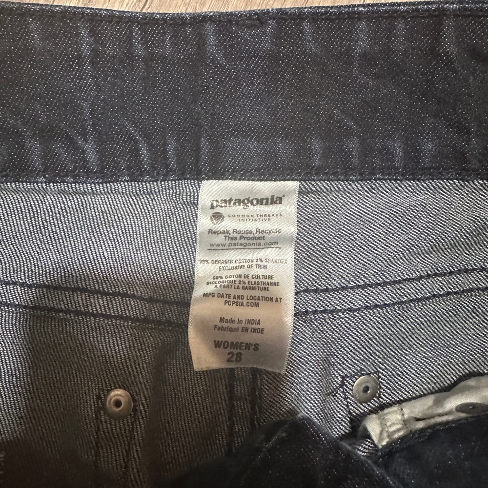 Patagonia Women's Denim Jeans size 28 - Picture 4 of 6